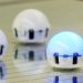 Группа роботов, размером с шарик пинг-понга, формирует "умную жидкость"