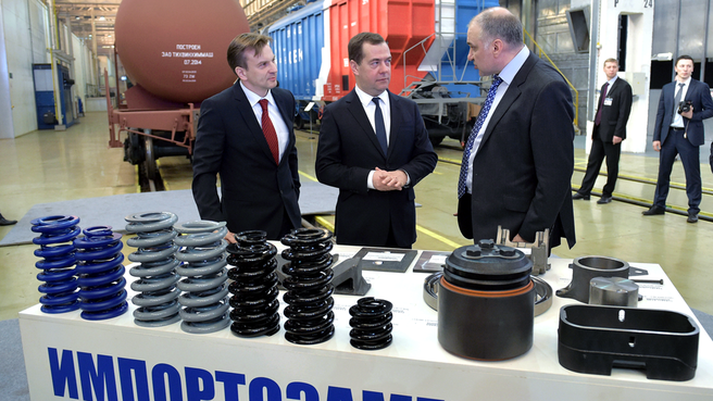 Дмитрий Медведев посещает НПЦ 