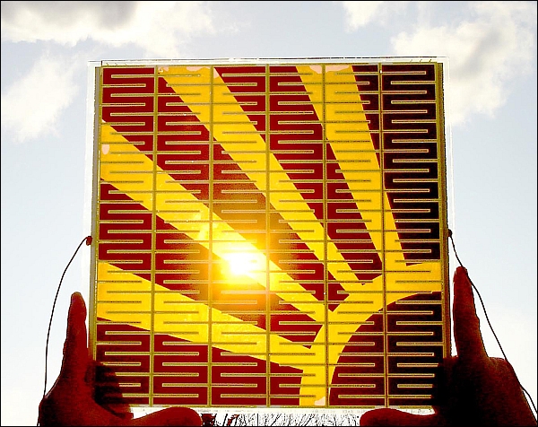 screen_printed_solar_cell.jpg