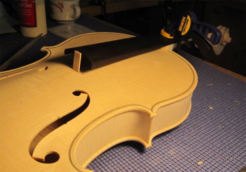 Кт якутск. Беттс скрипка. Stradivarius Betts Violine.