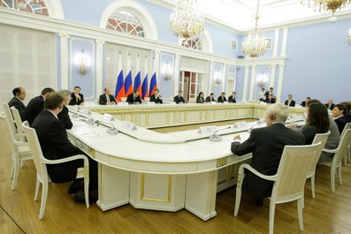 kremlin-medvedev-ventre-investors-meeting.jpg